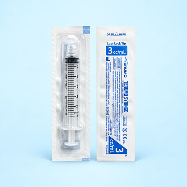 Terumo 3 mL single-use hypodermic syringe without needle and with a Luer-Lock tip